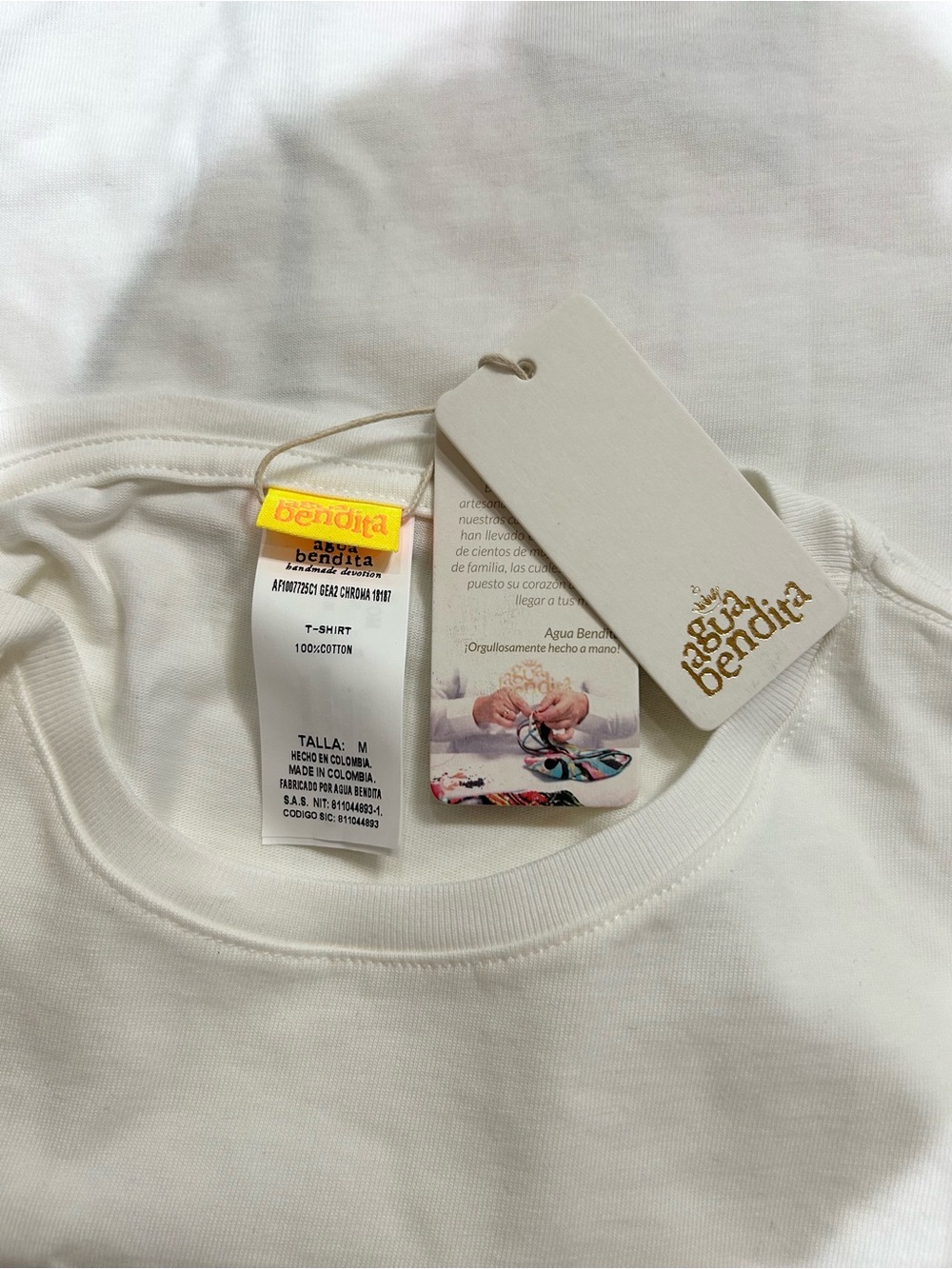 Agua Bendita Sz M T-shirt Gea Chroma White Pink Floral Embroidered Appliqué Top - Picture 9 of 9